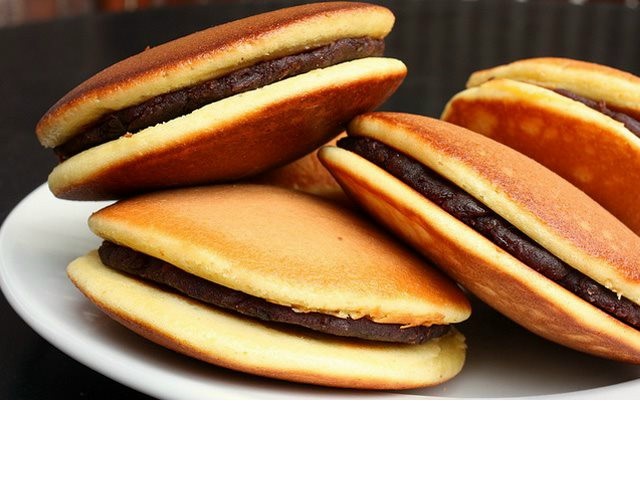 Bột mì làm bánh rán Doremon