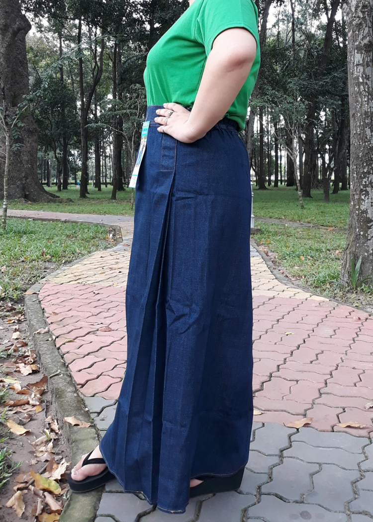Váy chống nắng Jean nữ Cao cấp thêu Cây dâu tây