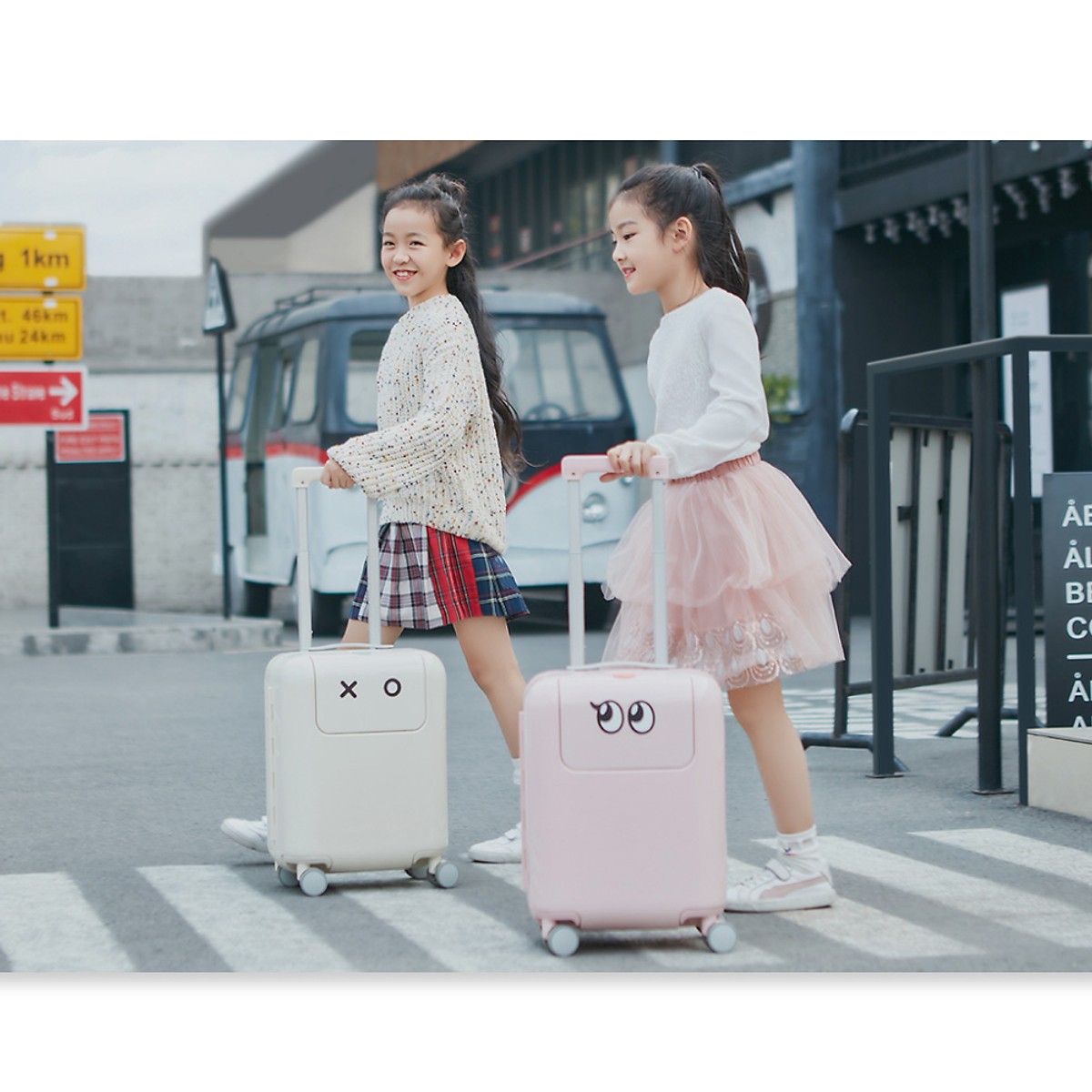 Vali Xiaomi Mitu Kèm Sticker Hoạt Hình Cho Bé Gái (17 inch) Vali Xiaomi Mitu Kèm Sticker Hoạt Hình Cho Bé Gái (17 inch)