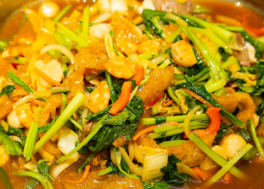 Buffet Tối Gánh Palace 4* - Buffet Tối Hơn 50 Món Hải Sản Cao Cấp Tại Phố Đi bộ Nguyễn Huệ