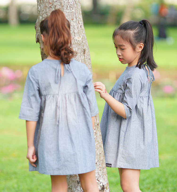 Đầm Bé Gái Tay Dài Buộc Nơ Phía Sau KIKAGND-0005