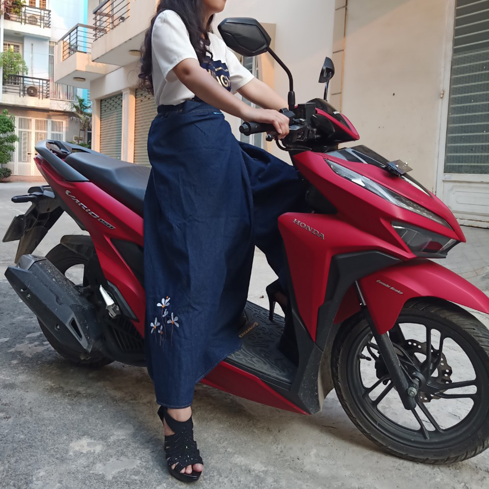 Váy Chống Nắng Dạng Quần Vải JEAN Thêu Hoa Cánh Trắng