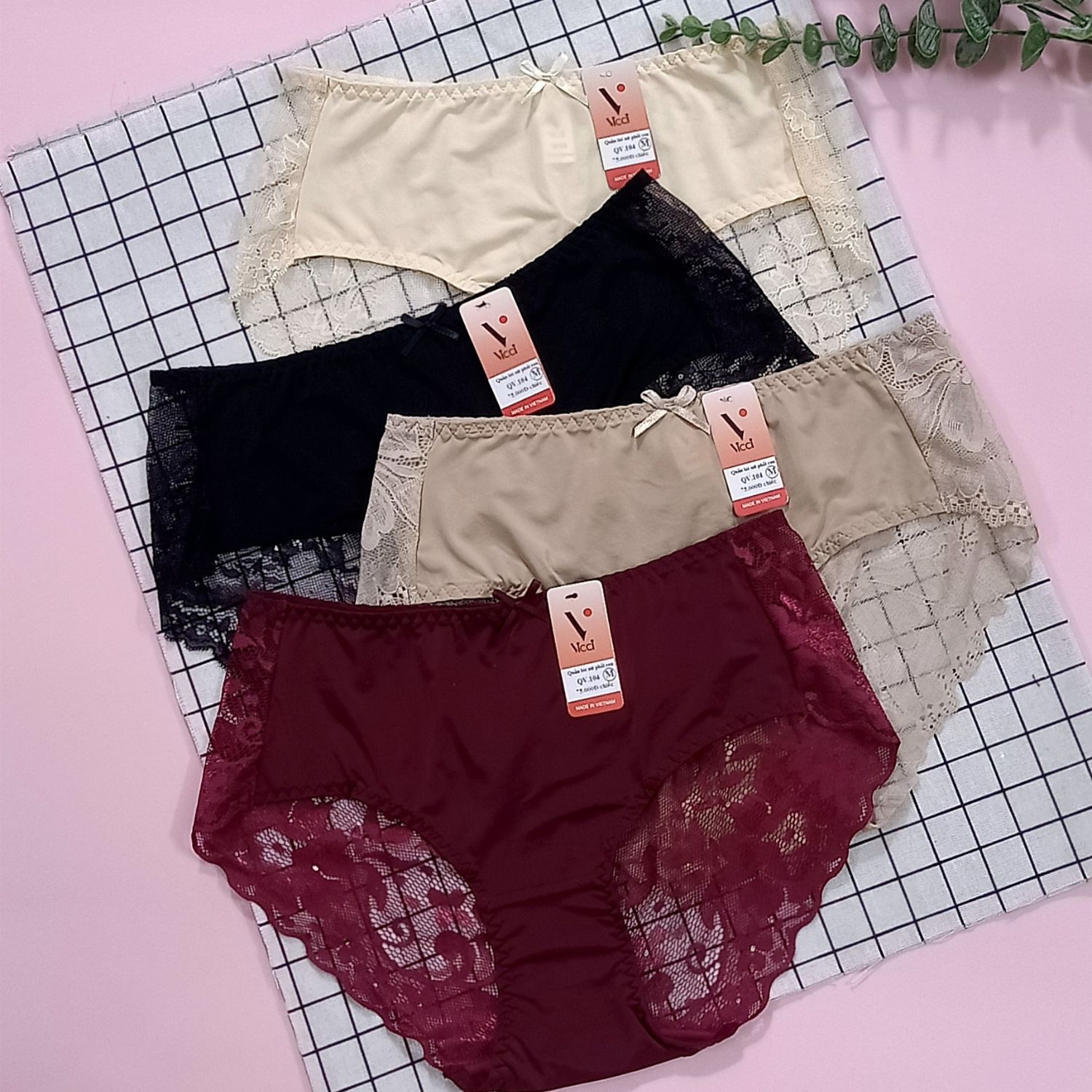 Quần lót nữ thun lạnh phối ren họa tiết Vicci QV.104 mềm mại, sexy, quyến rũ, gợi cảm