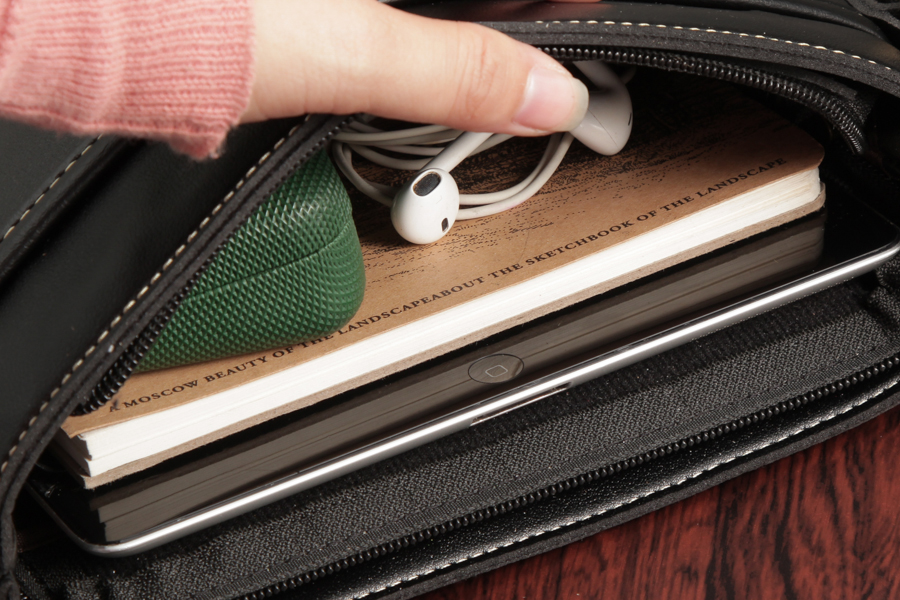 Túi Đeo Chéo Nam 4U Phong Cách D270D