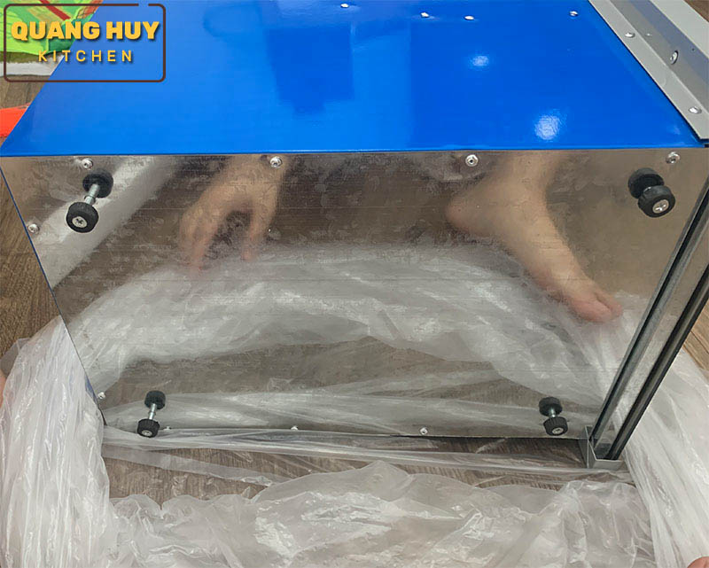 thung-gao-am-tu-mat-guong