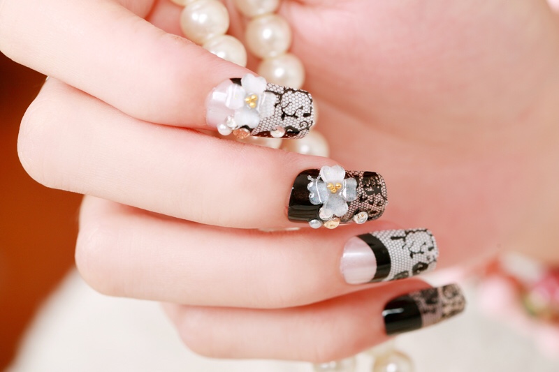 Bộ 24 móng tay giả họa tiết đính đá, nhủ kim tuyến thời trang