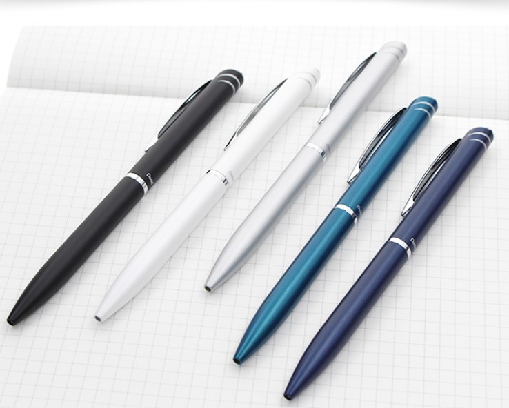 Japan Pentel BLN2005 Business Metal Rod Neutral Quick-drying Rotating Core Pen 0.5mm Silver Pen / Black Core