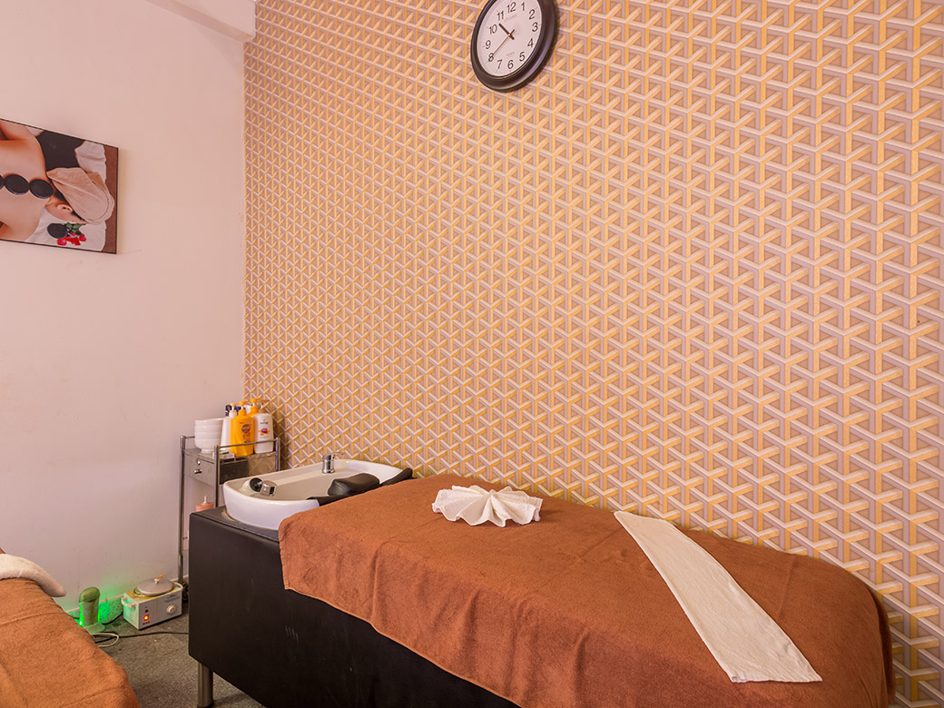 Liệu trình 45 Phút Massage Body Thư Giản Kết Hợp Ngâm Chân Đắp Mặt Nạ Sáng Da Tại Paradise Beauty & Spa