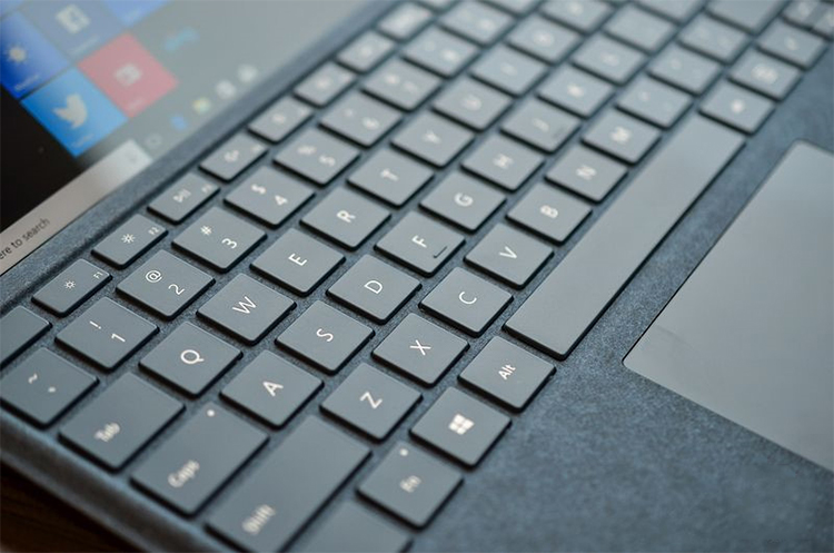 Microsoft Surface Pro 2017 i5-7300U RAM 4GB SSD 128GB/ Win10 (12.3 inch) - Hàng Chính Hãng (Silver) Microsoft Surface Pro 2017 i5-7300U RAM 4GB SSD 128GB/ Win10 (12.3 inch) - Hàng Chính Hãng (Silver)