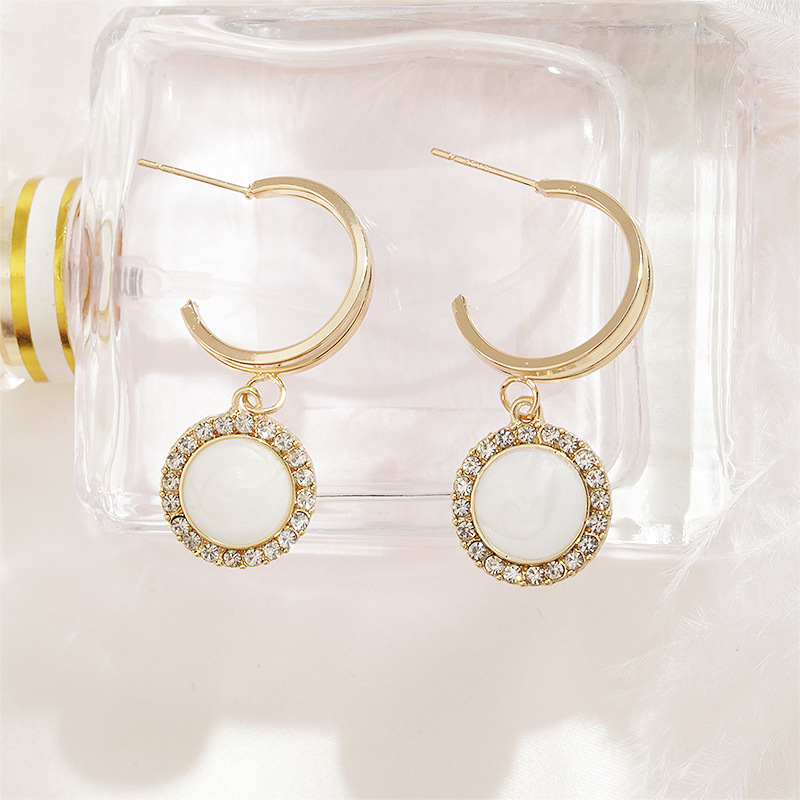 Bông tai titan tròn đính đá cẩn xà cừ sang trọng