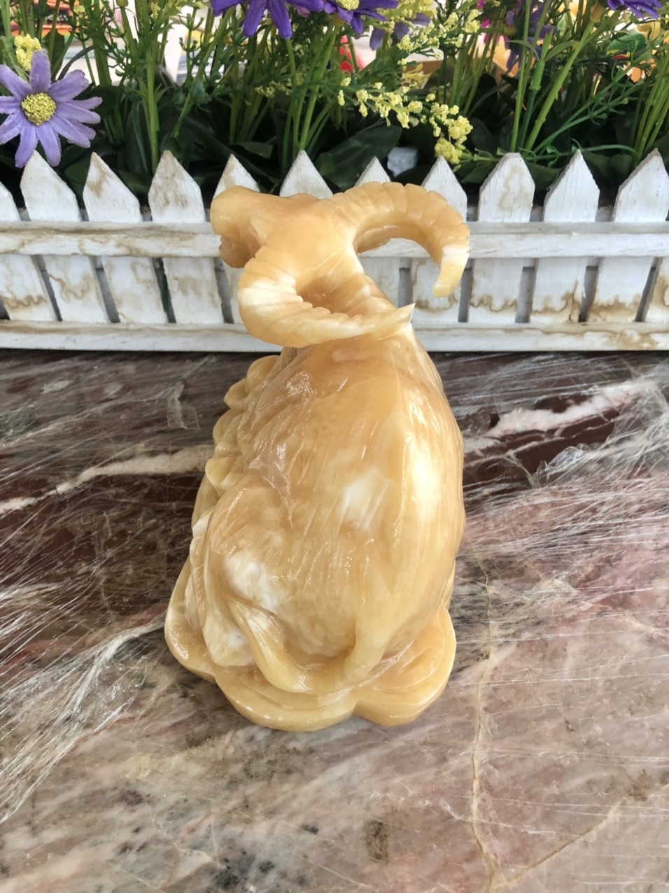 Tượng con trâu giáp phong thủy đá ngọc hoàng long bàn làm việc - Dài 15 cm