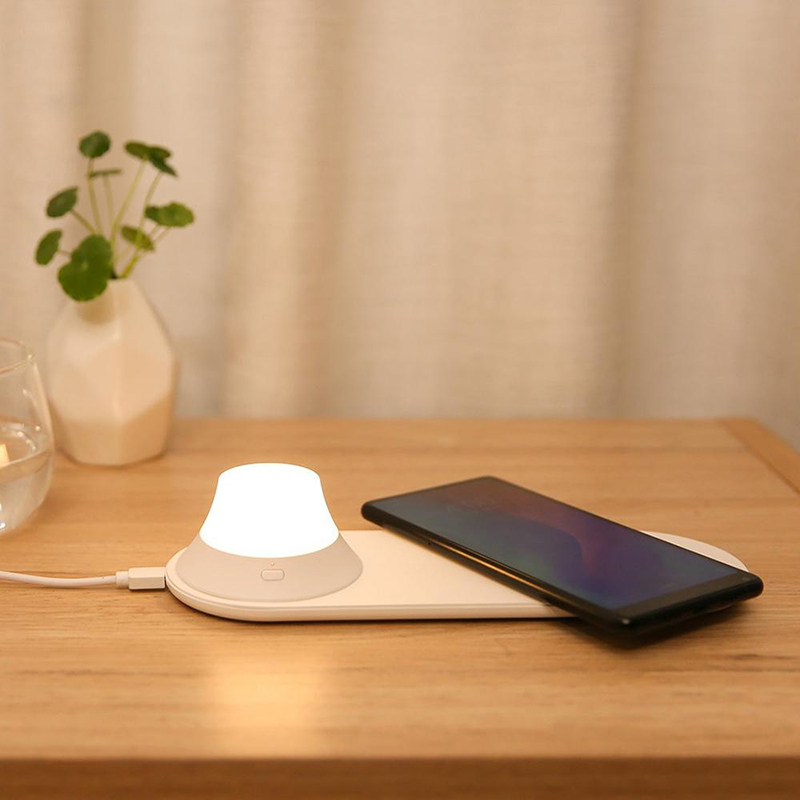 Đèn ngủ kiêm sạc không dây Xiaomi Yeelight - Hàng Chính Hãng