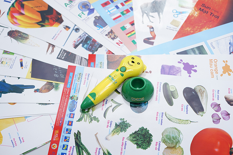 Bút Nói Thông Minh Easy-Talk TOT-TALK 2 Giúp Bé Khám Phá Thế Giới Ngôn Ngữ