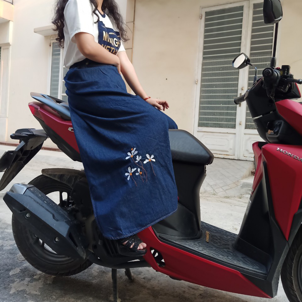 Váy Chống Nắng Dạng Quần Vải JEAN Thêu Hoa Cánh Trắng