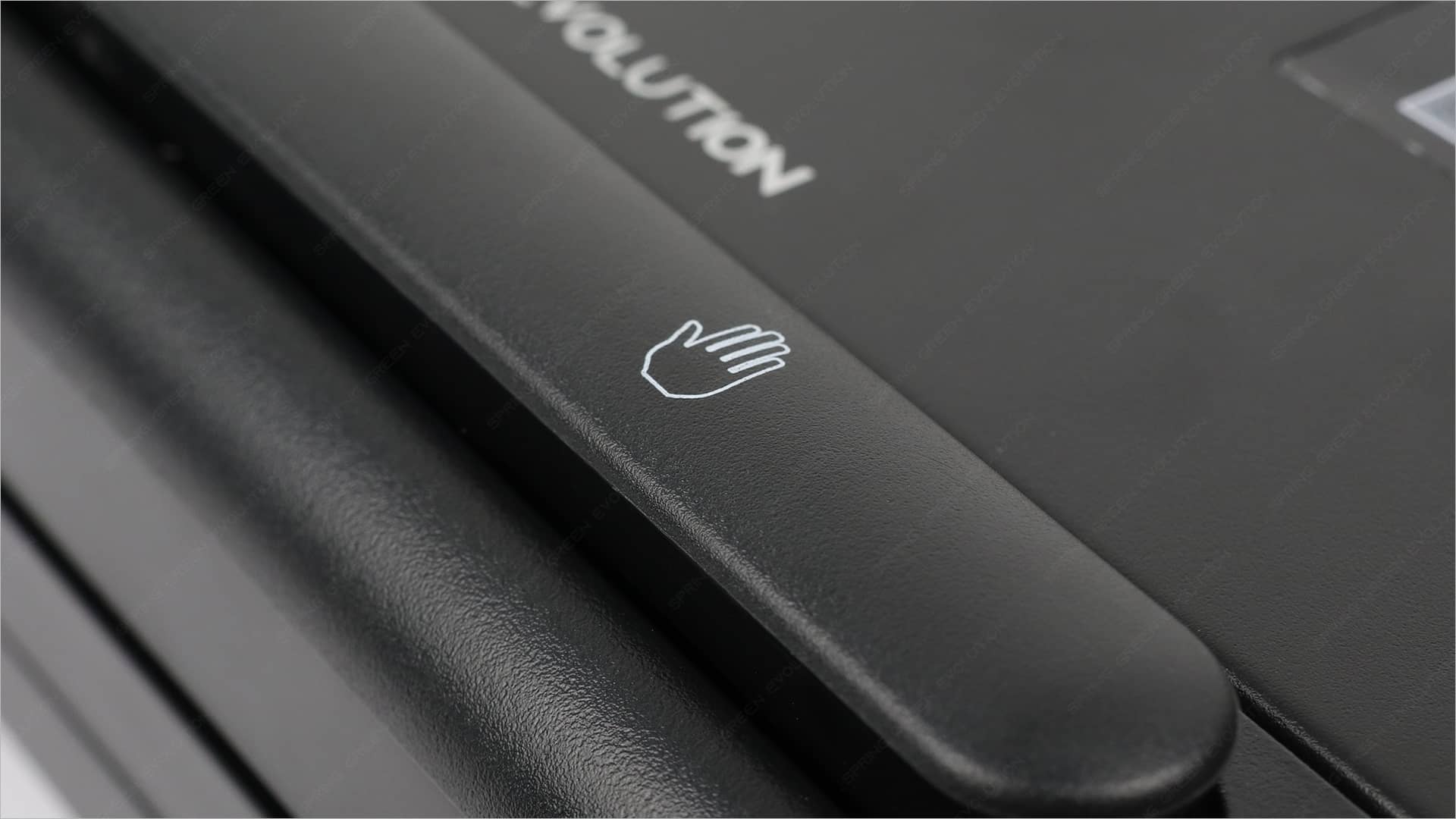 Thanh ngang dài, dấn giữ để sử dụng chức năng hàn miệng túi