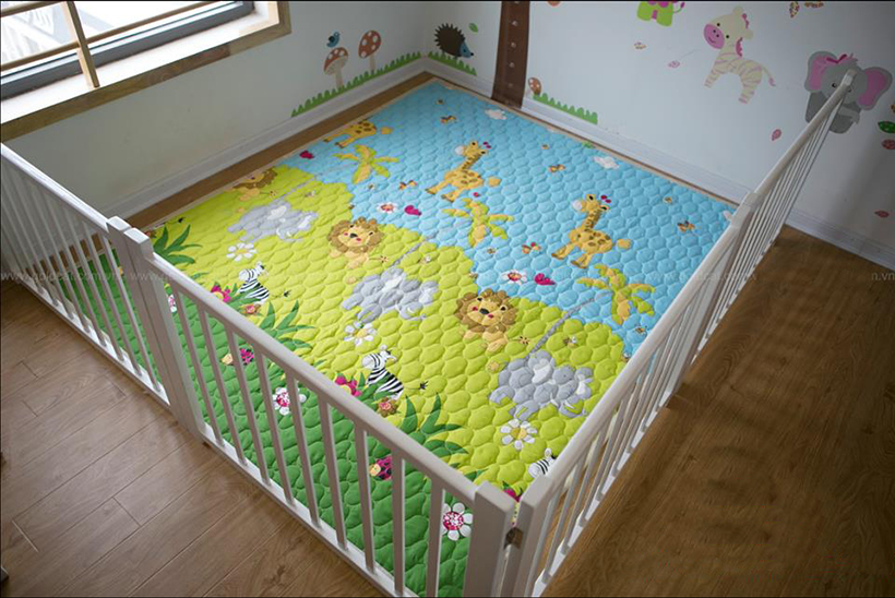 Cũi quây bằng gỗ cho bé