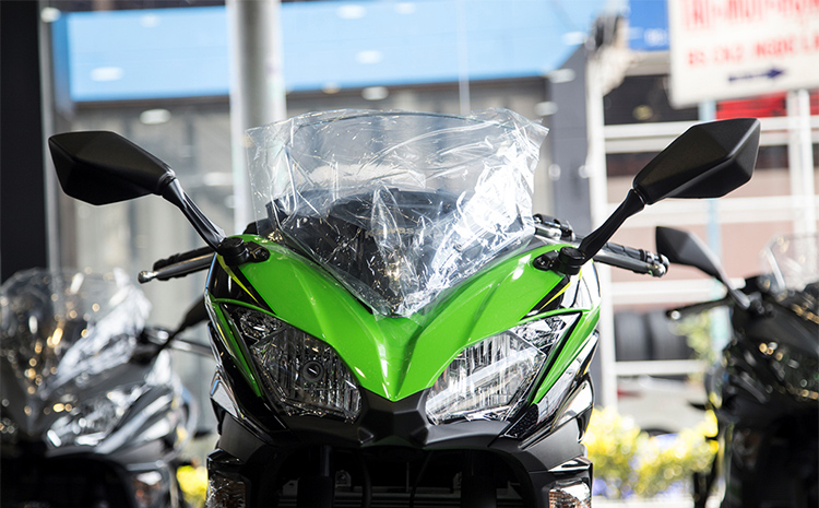 Xe MOTO Kawasaki Ninja 650 ABS - Xanh lá