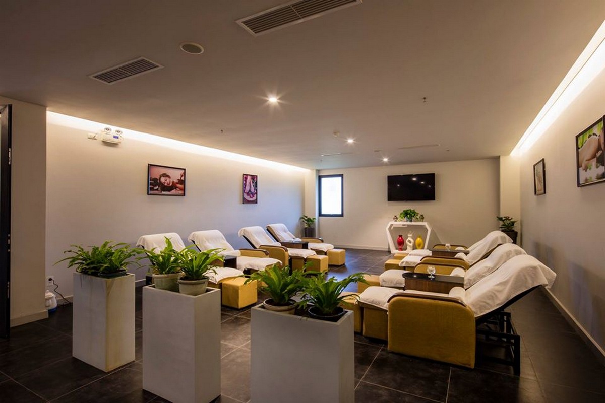 Terracotta Hotel & Resort 4* Đà Lạt - Buffet Sáng, Hồ Bơi, Xe Đưa Đón Trung Tâm, Nằm Bên Hồ Tuyền Lâm Thơ Mộng