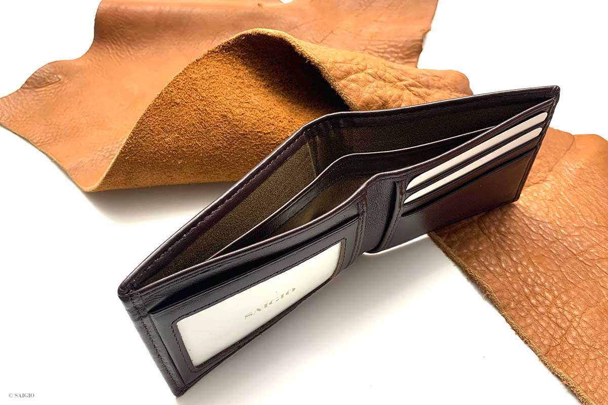 Ví Nam Mini Nhỏ Gọn Cao Cấp, Da Bò NAPA Láng Mịn, Thiết Kế Cổ Điển, Tinh Tế - Sang Trọng, Dáng Ngang - Gập 2, Đựng Tiền và Thẻ ATM Tiện Dụng - Hàng Chính Hãng SAIGIO