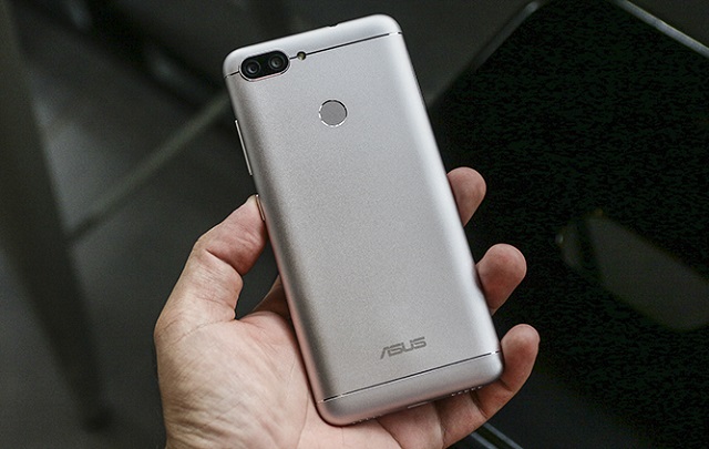 Điện Thoại Asus Zenfone Max Plus M1 ZB570TL (32GB/3GB) - Hàng Chính Hãng - Silver Điện Thoại Asus Zenfone Max Plus M1 ZB570TL (32GB/3GB) - Hàng Chính Hãng - Silver