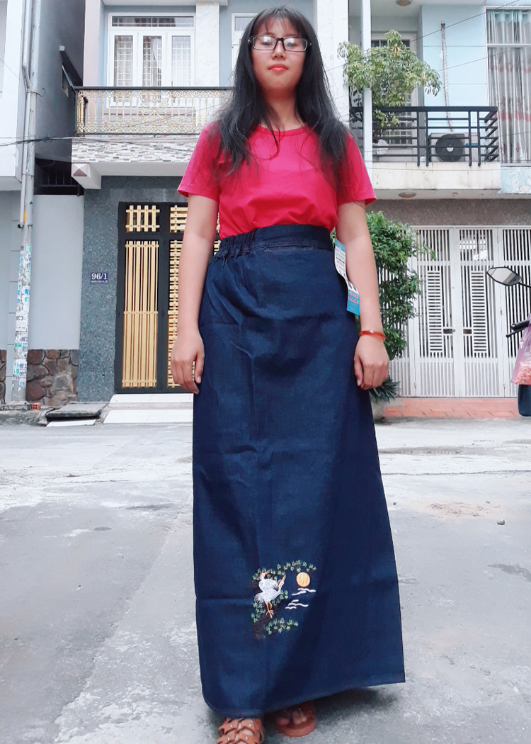 Váy Chống Nắng Jean Nữ Cao Cấp Thêu Trăng Và Cò
