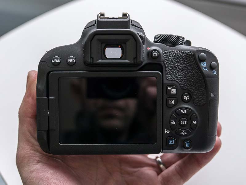 Máy Ảnh Canon EOS 200D Kit 18-55mm (Đen) - Hàng Chính Hãng Máy Ảnh Canon EOS 200D Kit 18-55mm (Đen) - Hàng Chính Hãng