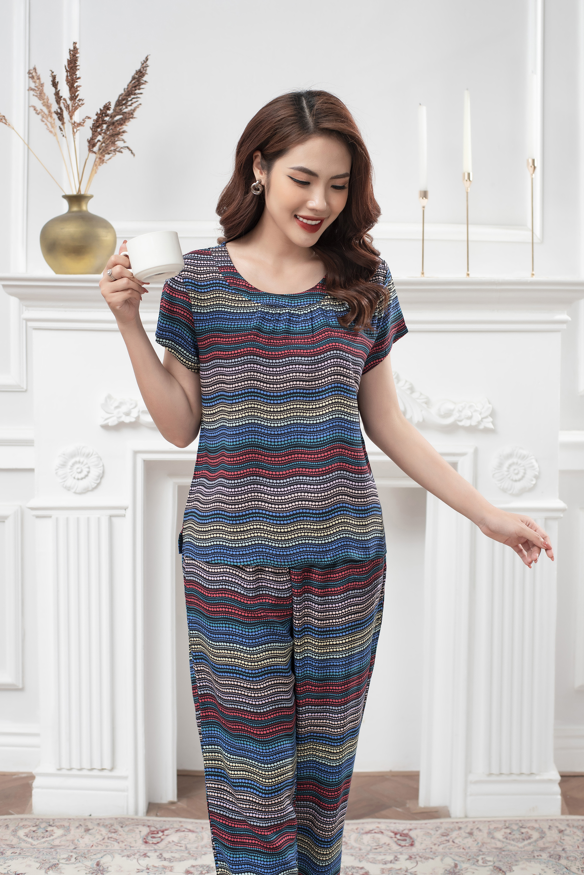 Bộ độ mặc nhà trung niên Tole (lanh) Vicci BGD.08 áo cộc tay phối quần dài lưng thun in họa tiết