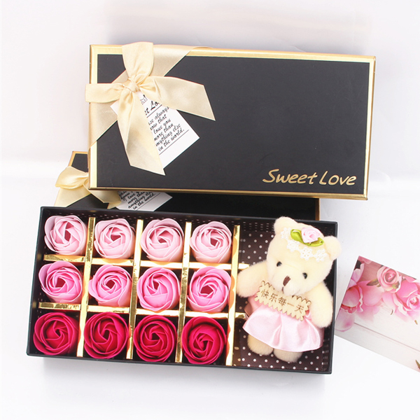 Hộp Quà Hoa Hồng Sáp 12 Bông 3 Màu Sắc Kèm Gấu