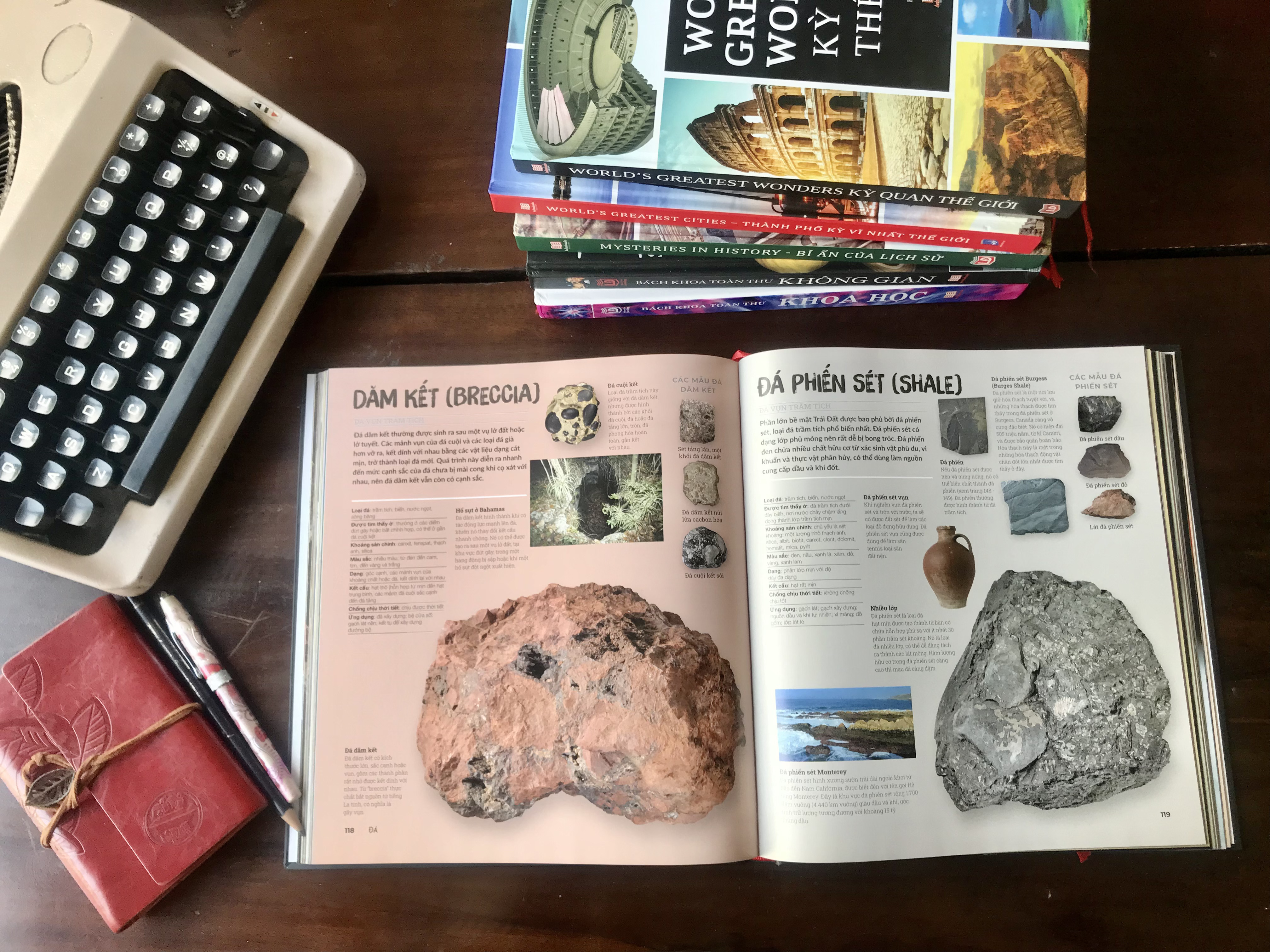 Combo 2 Cuốn Sách Bách Khoa Toàn Thư - Kỳ Quan Thế Giới, Bí Ẩn Của Lịch Sử- Tổng Hợp Kiến Thức Về Lịch Sử, Địa Lý, Du Lịch Khám Phá Thế Giới - Á Châu Books Bìa Cứng, In Màu