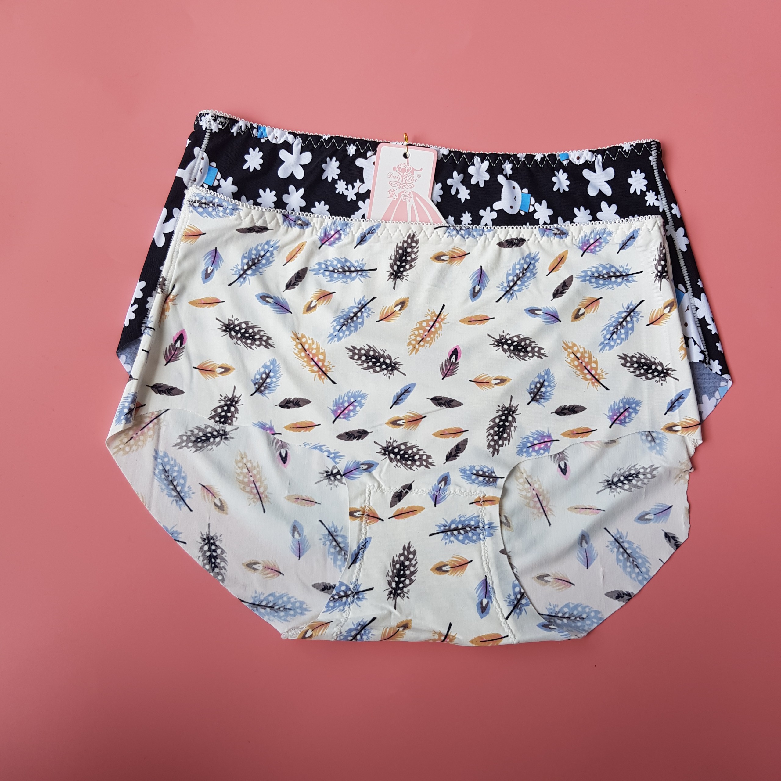 Combo 5 chiếc quần lót nữ thun lạnh chất vải co giãn 4 chiều điều hòa cực thông thoáng họa tiết 3D trẻ trung