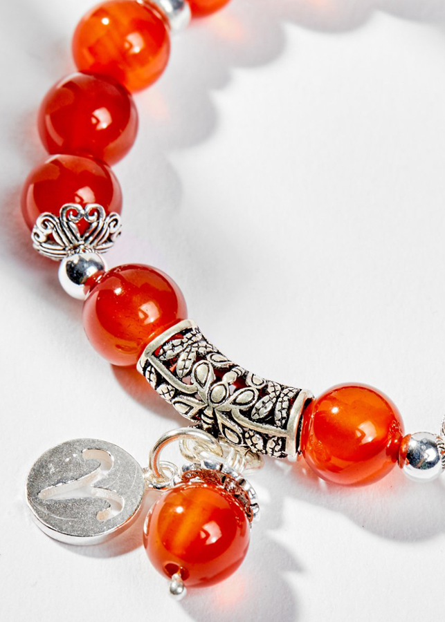 Vòng Tay Phong Thủy Nữ Đá Mã Não Đỏ Phối Charm Cung Hoàng Đạo Bạch Dương (8mm) Mệnh Hỏa, Thổ