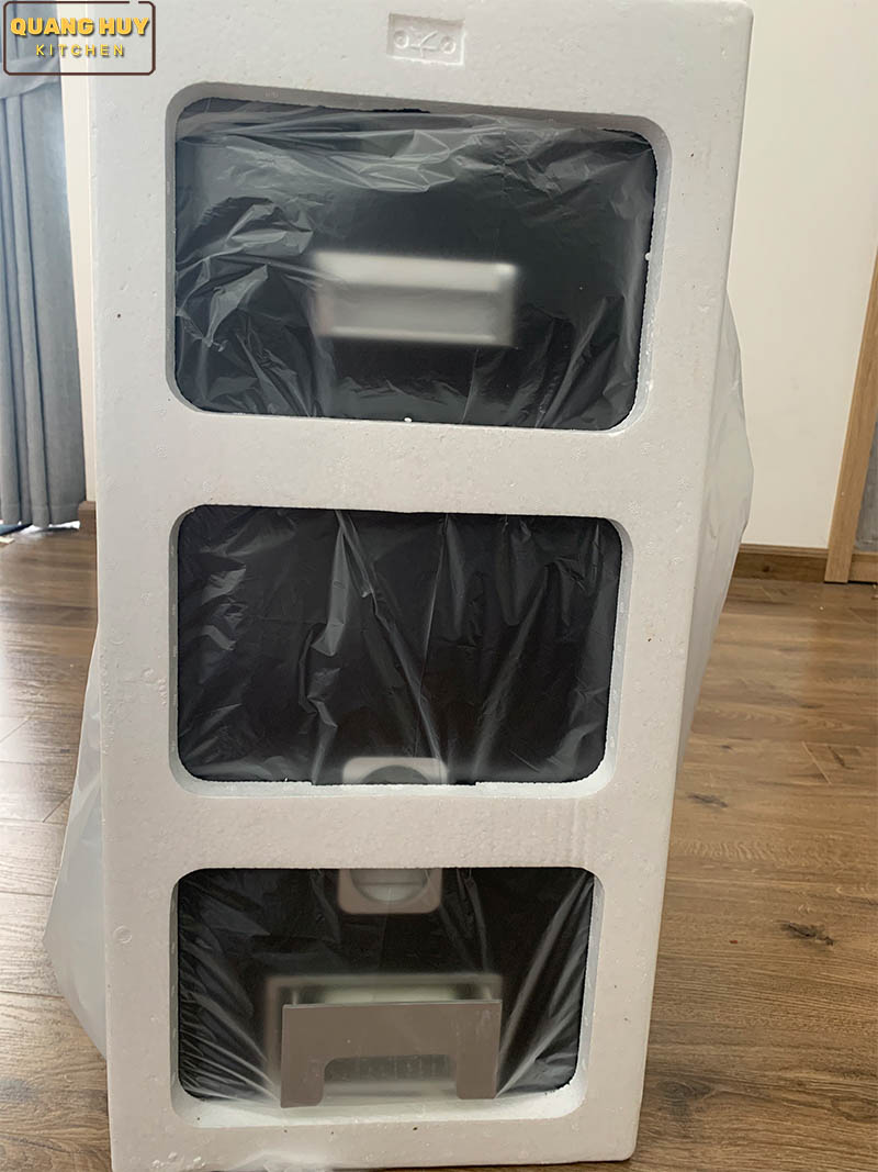 thung-gao-am-tu-mat-guong