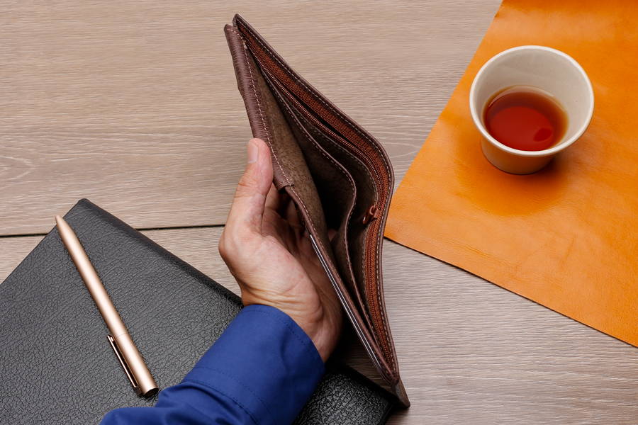 Ví Nam Da Bò 4U F012N (13 x 9.5 cm) - Nâu