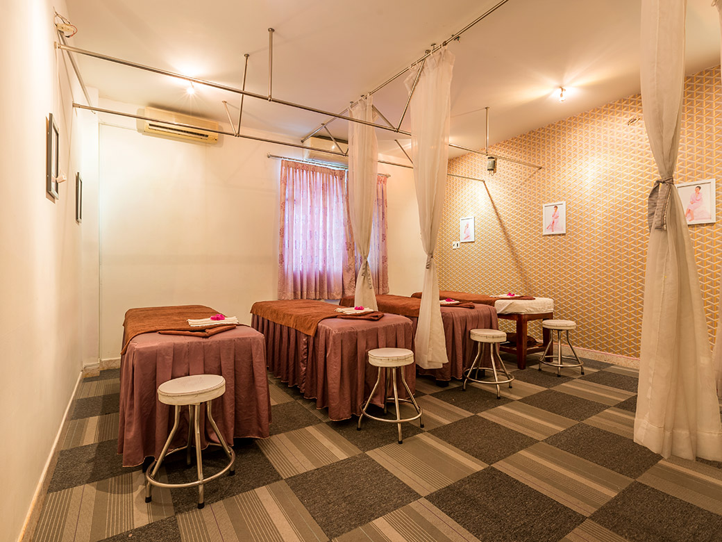 Liệu trình 45 Phút Massage Body Thư Giản Kết Hợp Ngâm Chân Đắp Mặt Nạ Sáng Da Tại Paradise Beauty & Spa