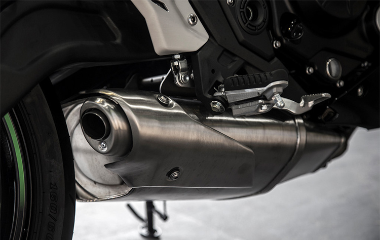 Xe MOTO Kawasaki Ninja 650 ABS - Xanh lá