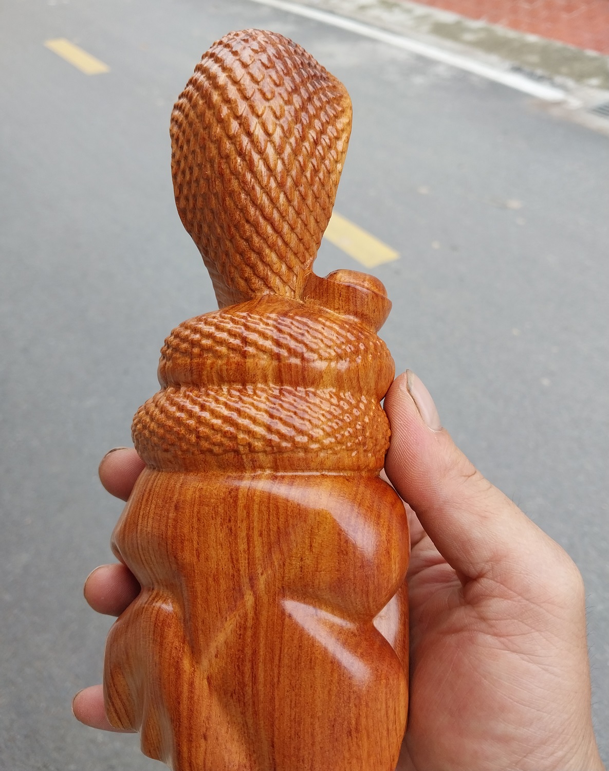 tượng gỗ rắn hổ mang