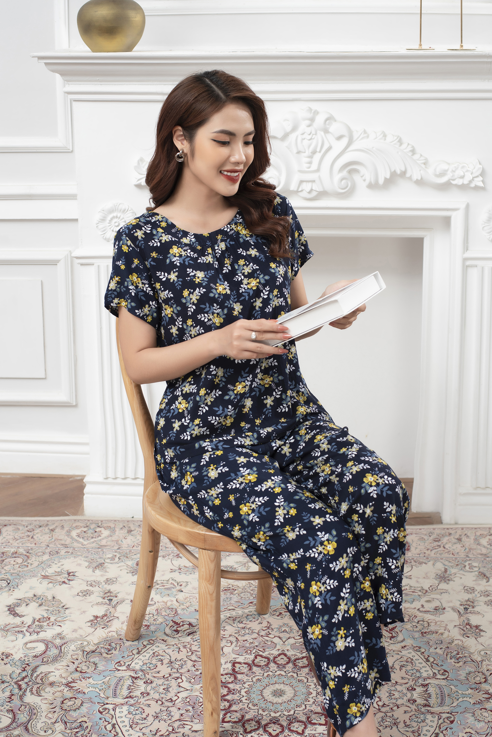 Bộ độ mặc nhà trung niên Tole (lanh) Vicci BGD.08 áo cộc tay phối quần dài lưng thun in họa tiết