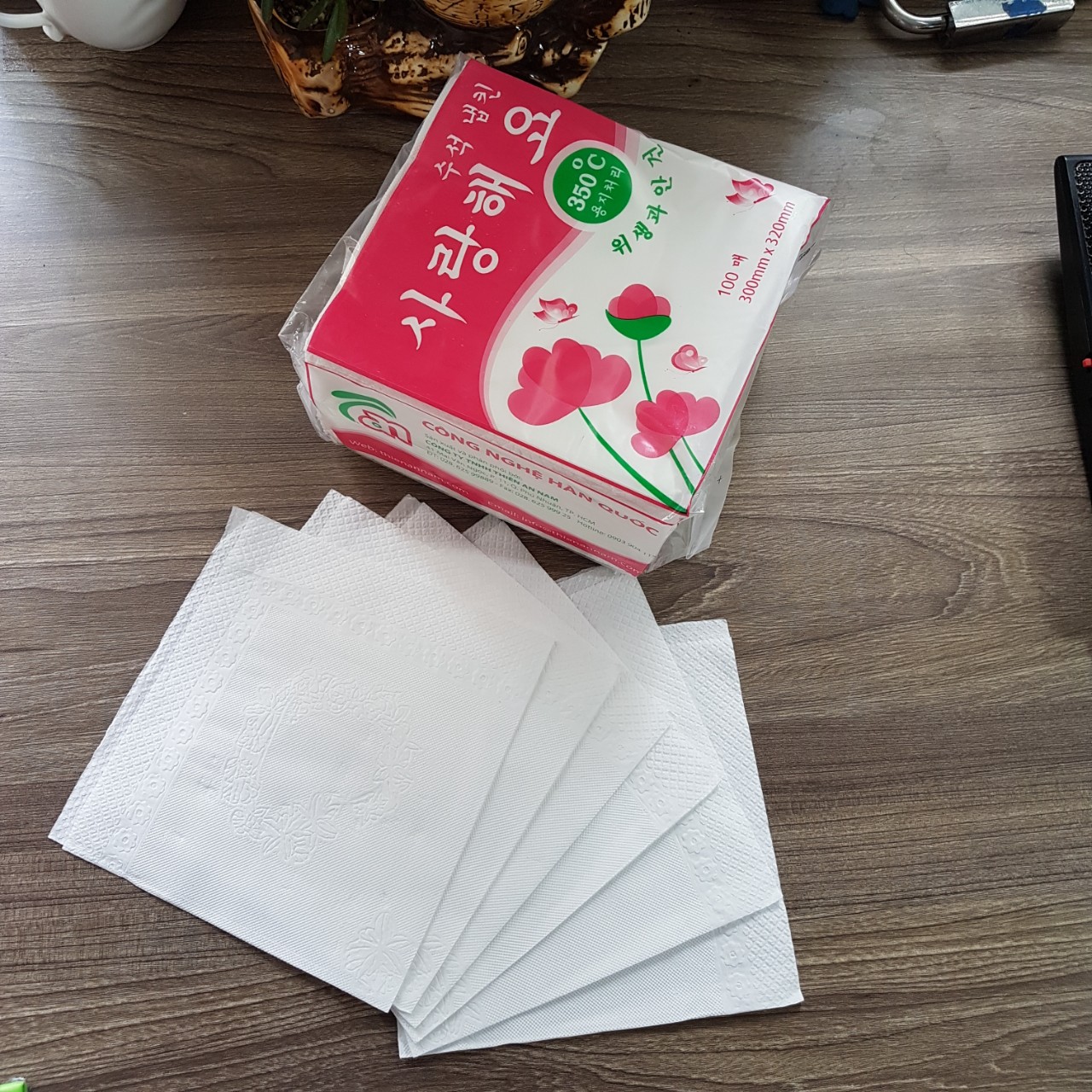 khăn giấy vuông napkin