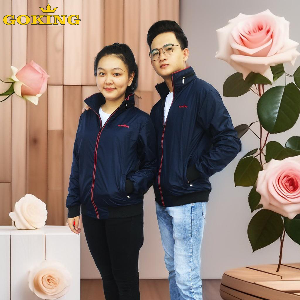 Áo khoác gió cách nhiệt GOKING phối viền, mũ dấu gọn gàng, 3 túi to rộng. Form unisex cho nữ nam.