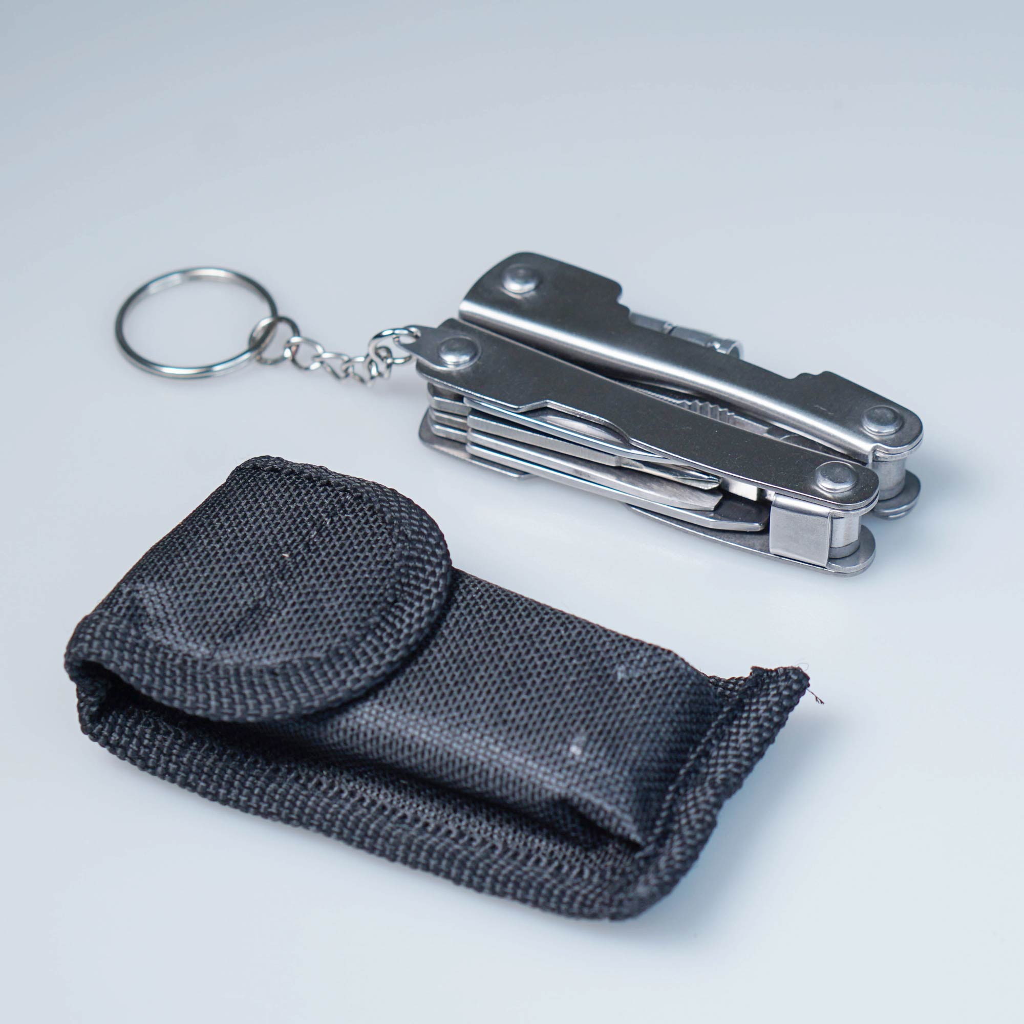 khoá kềm đa năng có đèn pin 9 in 1