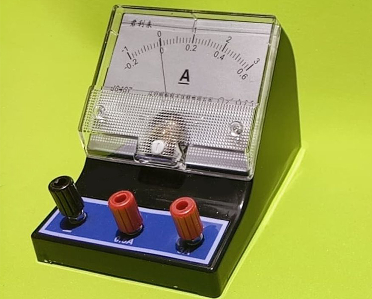 Ampe kế đo cường độ dòng điện 3A, dụng cụ lắp ghép mạch điện