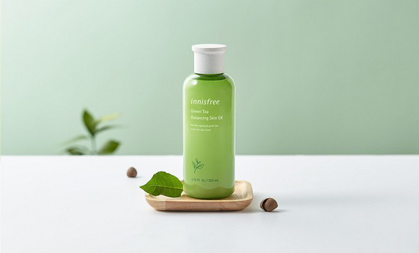 Nước Hoa Hồng Innisfree Trà Xanh Green Tea Balancing Skin EX 200ml
