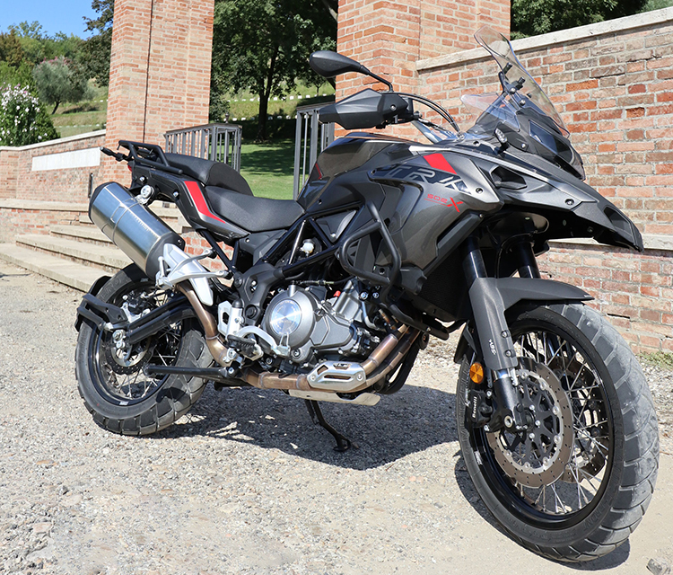 Xe Benelli TRK 502X (Xám)