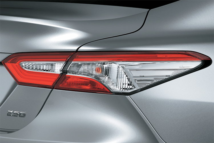 Xe ô tô CAMRY 2.0G BEAUTIFUL MONSTER