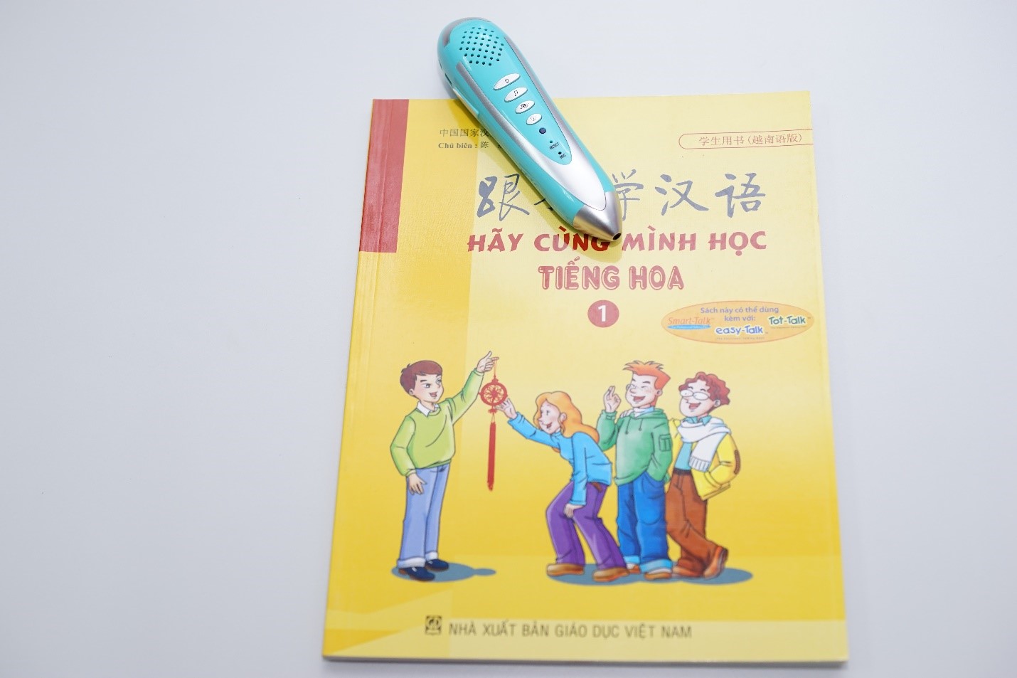 Bút Chấm Đọc Học Tiếng Anh Smart-Talk 2 Easy Talk P10 - Dành Sinh Viên Và Nhân Viên Văn Phòng