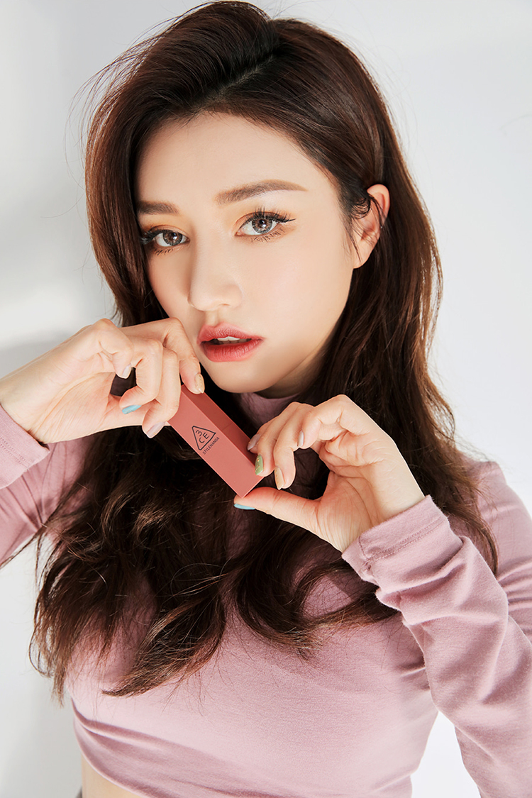 Son Thỏi 3CE Mood Recipe Matte Lip Color - 909 Smoke Rose