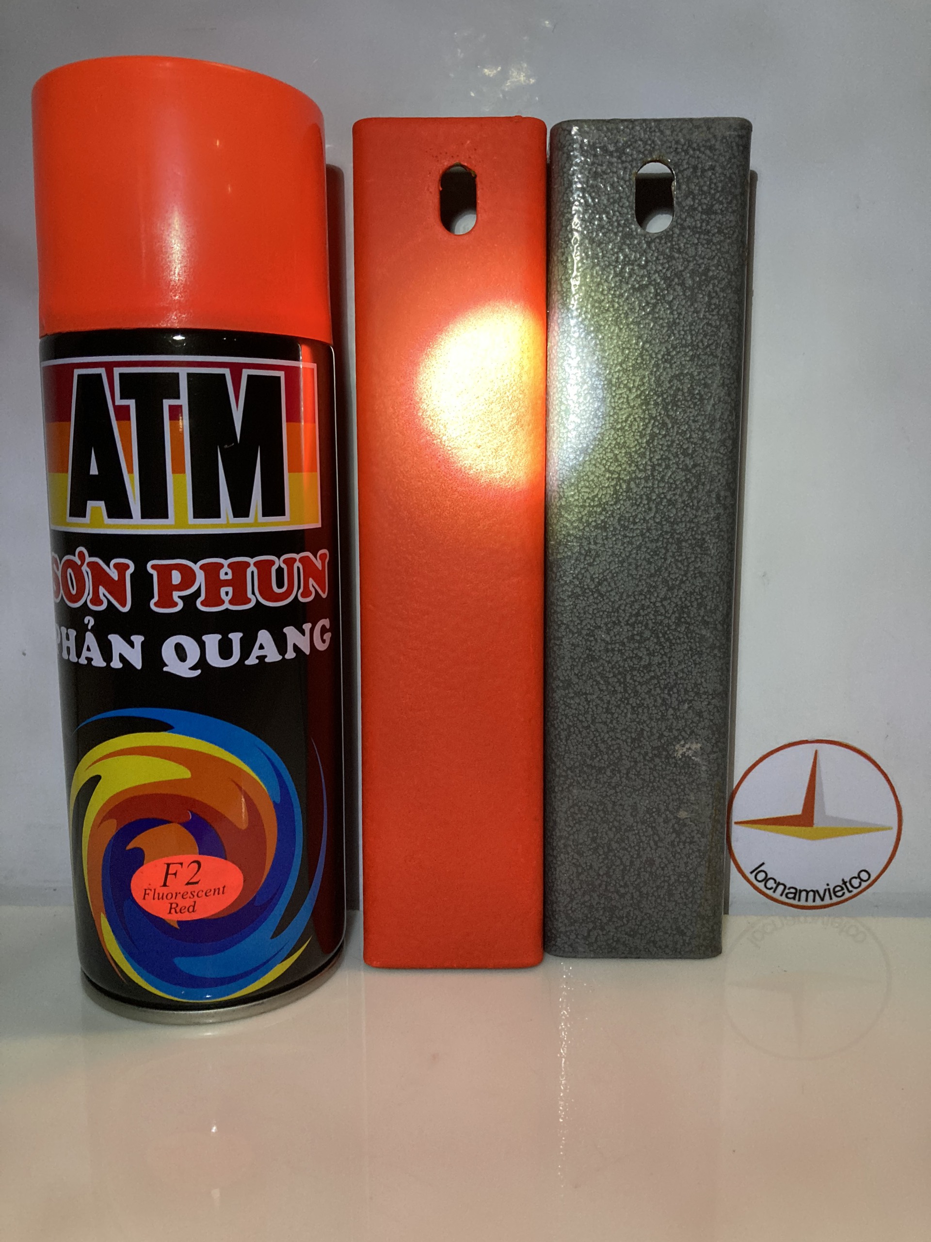 Sơn xịt màu đỏ phản quang ATM F2