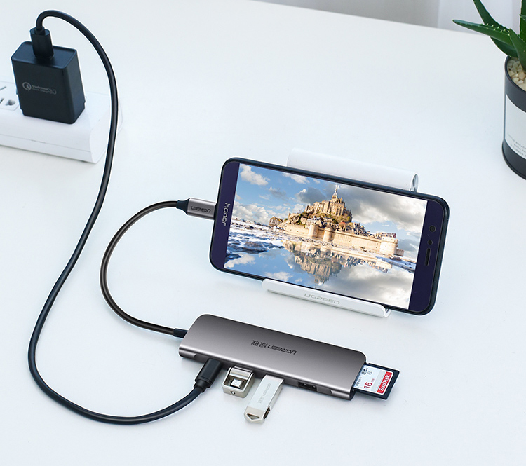 Green Link Type-C docking station splitter USB-C turn HUB docking station PD charging data line card adapter adapter Apple MacBook Huawei P20/Mate20 converter 50598 Green Link Type-C docking station splitter USB-C turn HUB docking station PD charging data line card adapter adapter Apple MacBook Huawei P20/Mate20 converter 50598