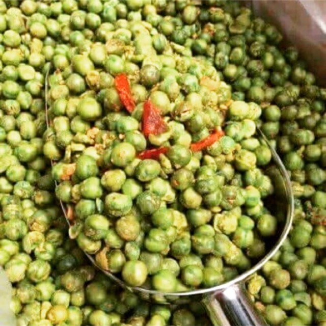 ĐẬU HÀ LAN SẤY GIÒN TỎI ỚT THƯƠNG HIỆU SK FOOD - HŨ 500G