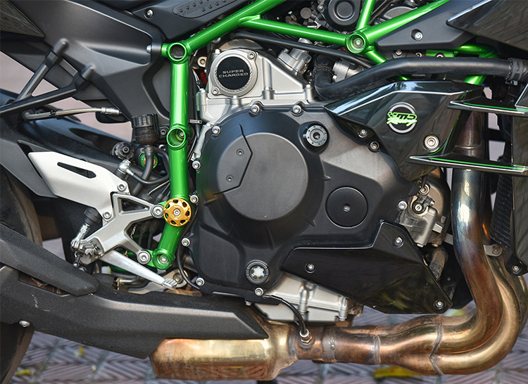 kawasaki ninja h2 carbon 4